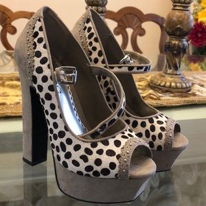 Bebe heels